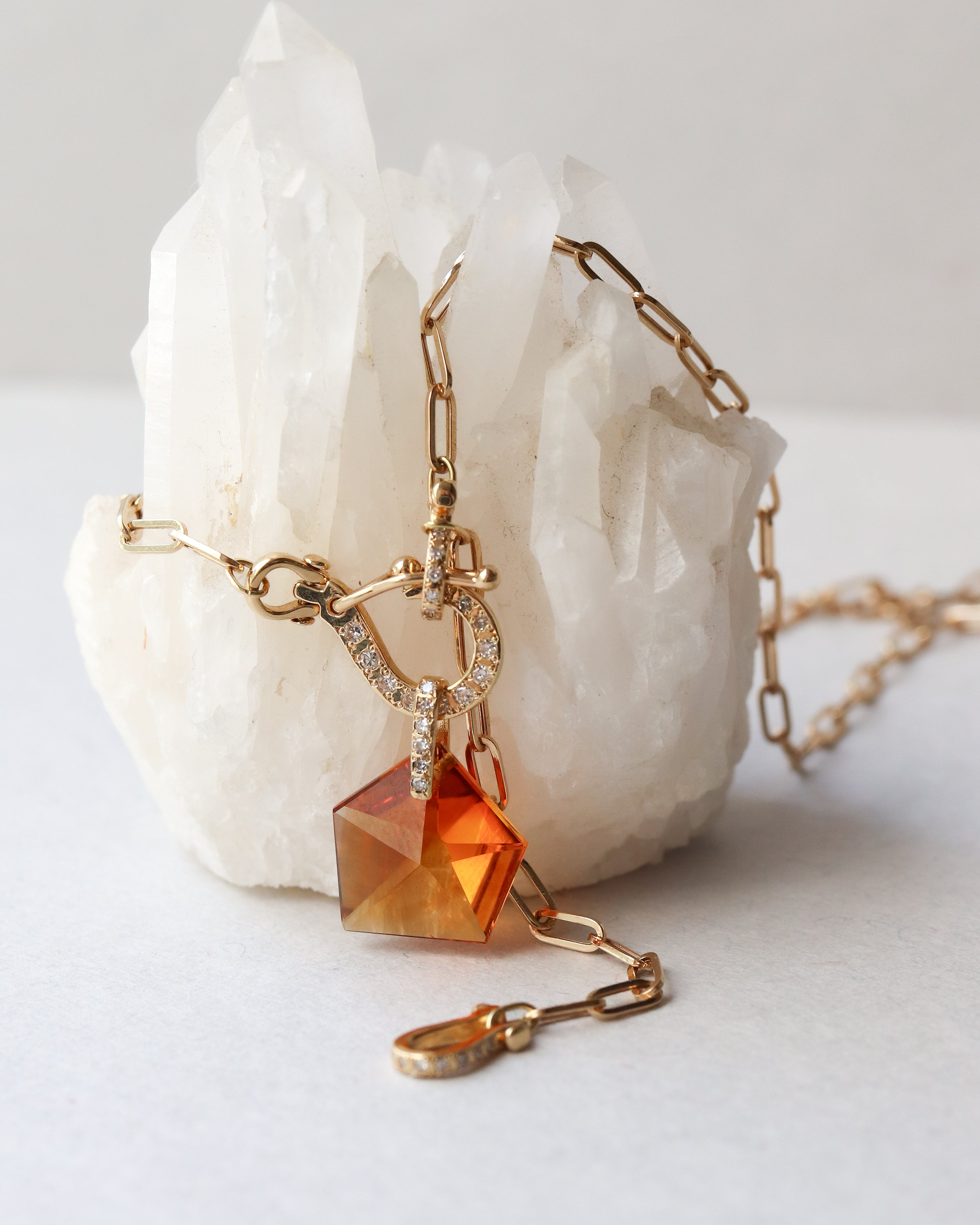 Hibiki Stone Necklace - Citrine -