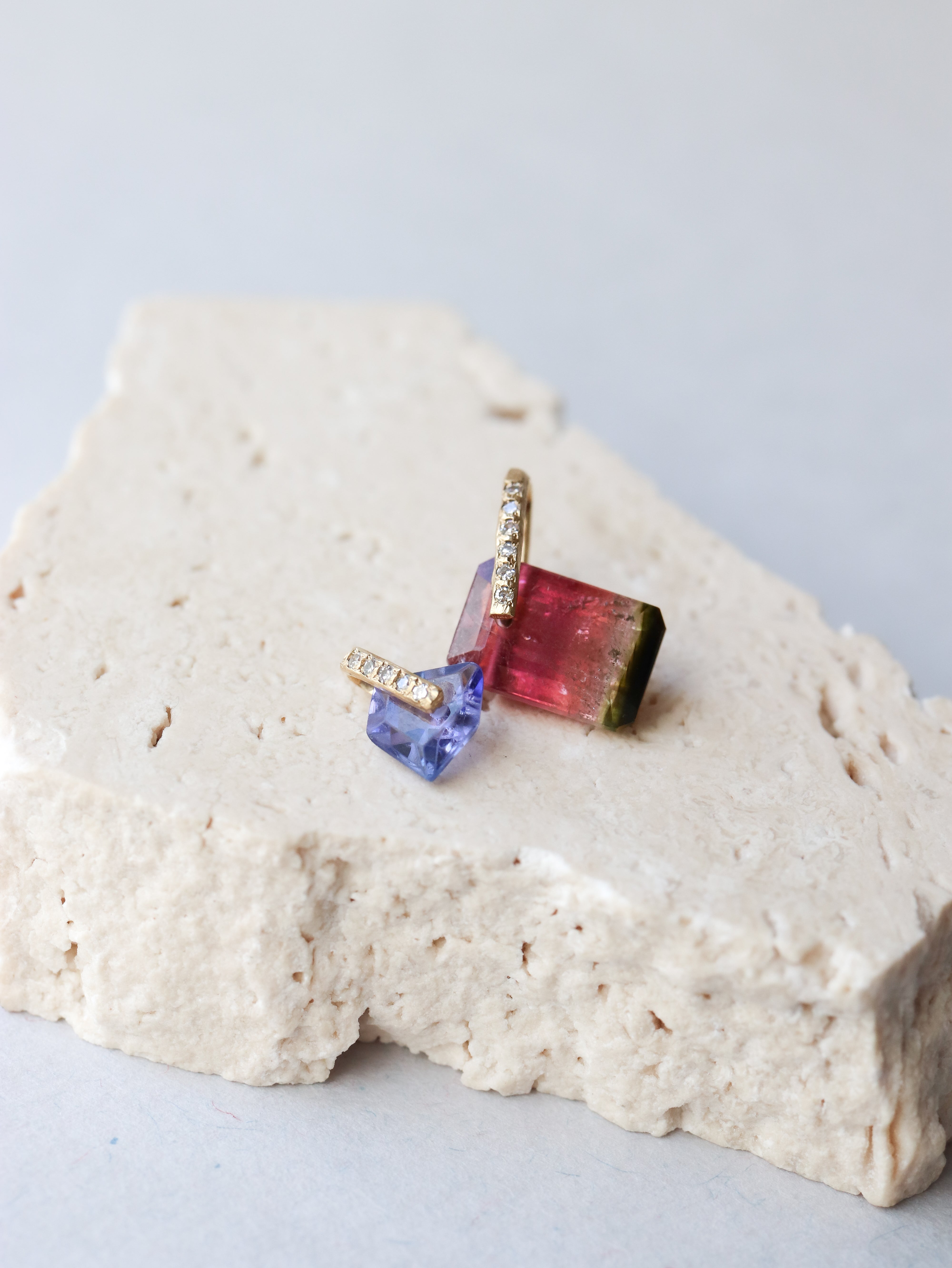 Hibiki Stone Necklace - Bicolor Tourmaline / Diamond -