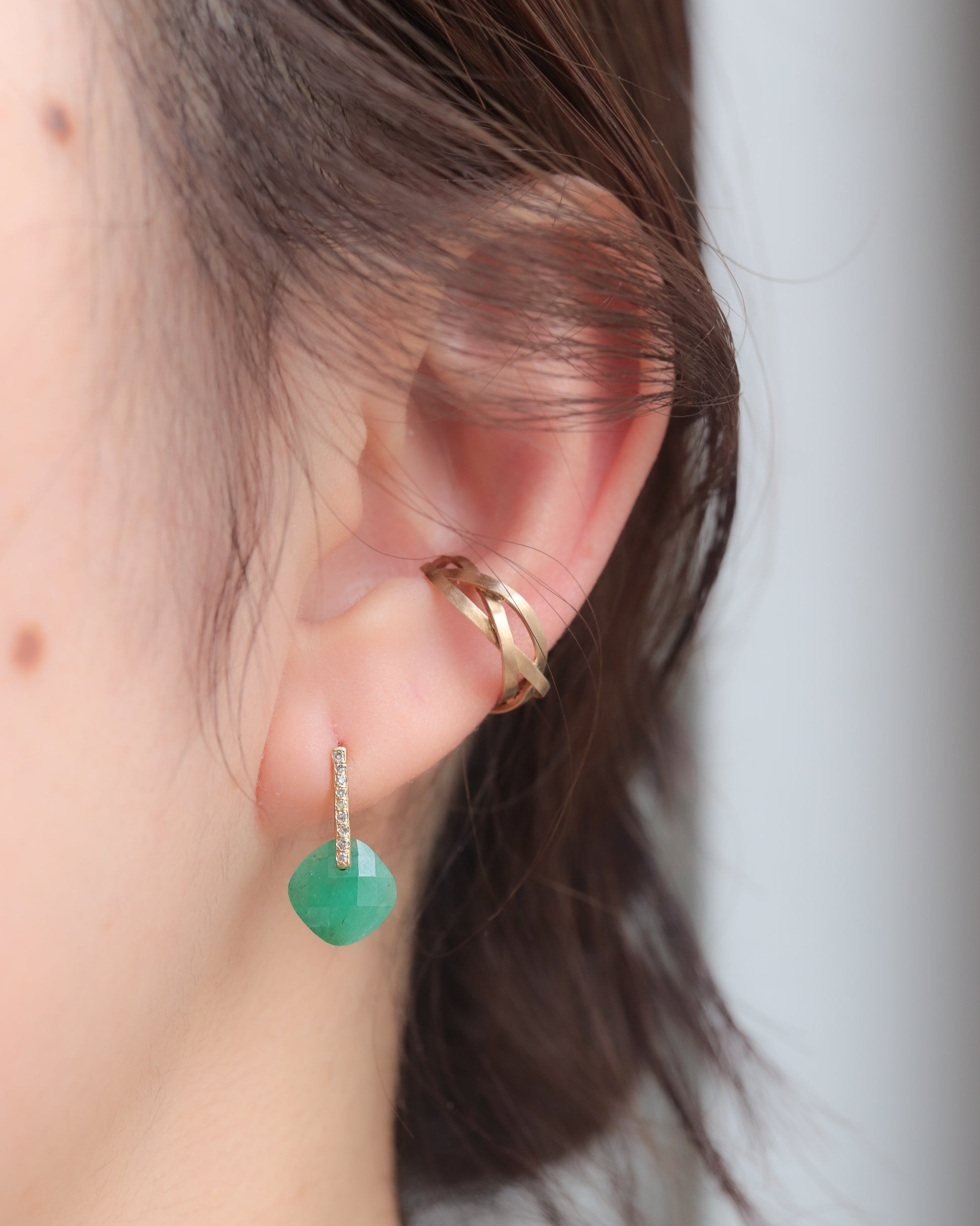 Hibiki Stone Pierced Earring - Emerald / Diamond -