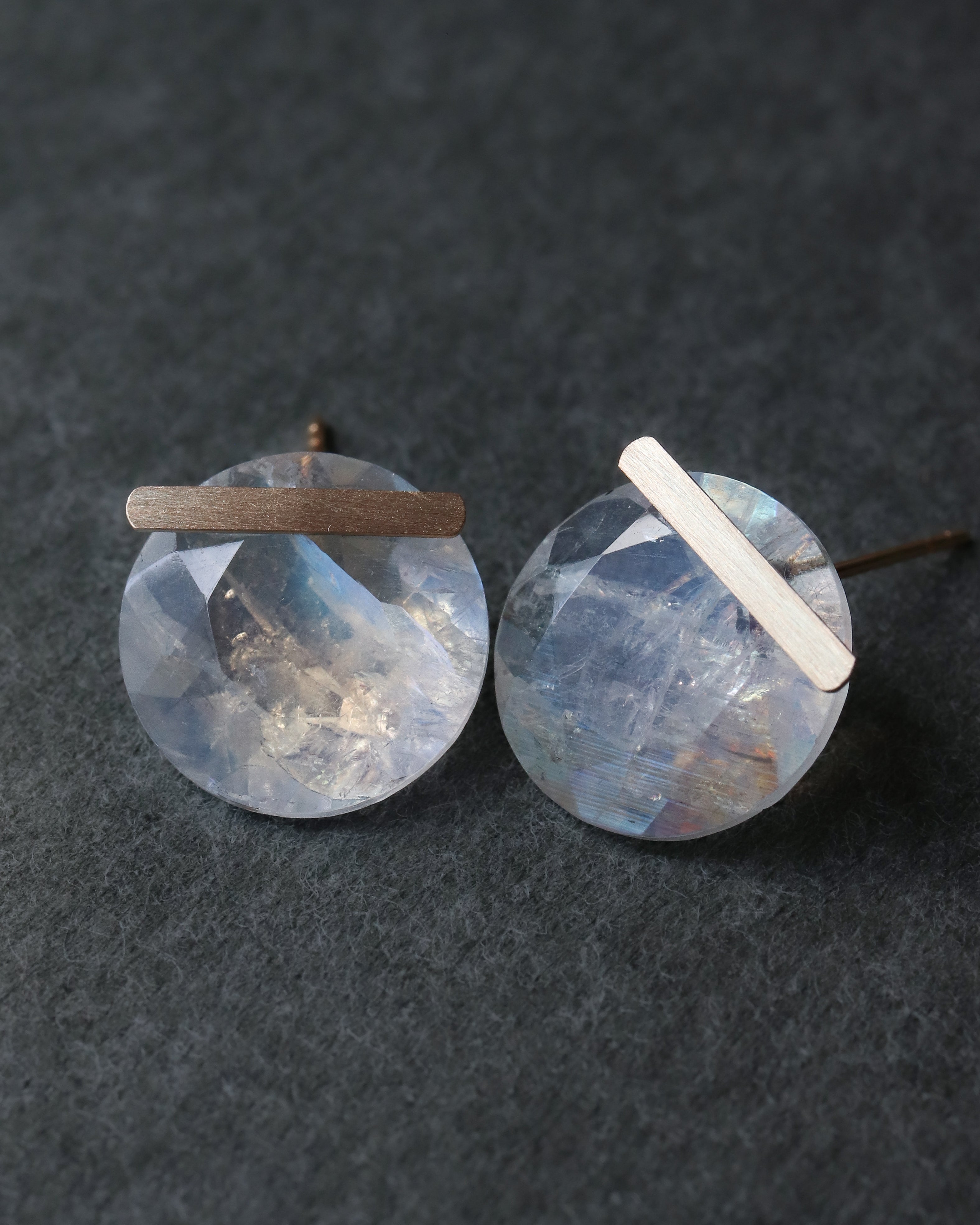 Bar stone Pierced Earring - Rainbow Moon Stone -
