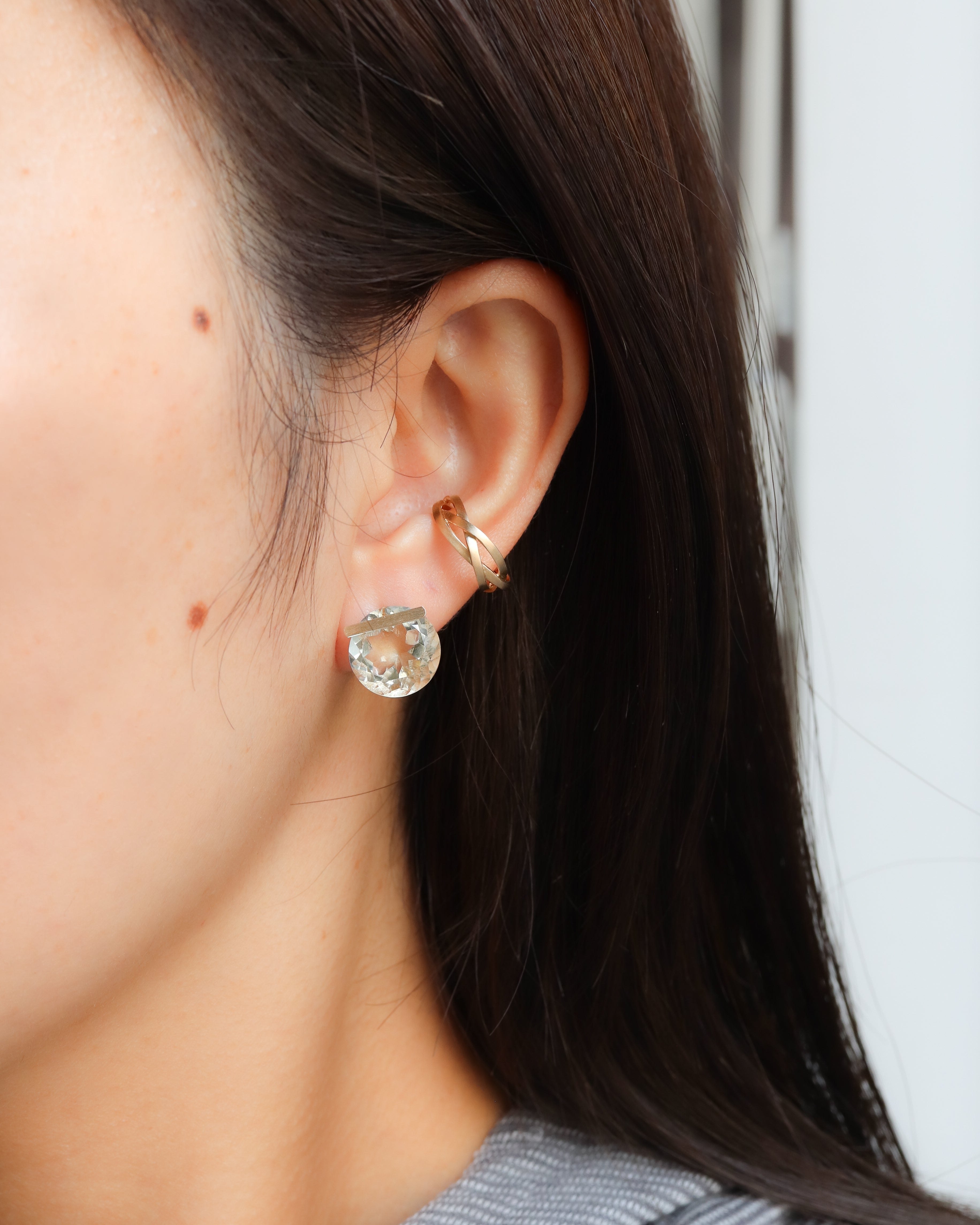 Bar stone Pierced Earring - Green Amethyst -
