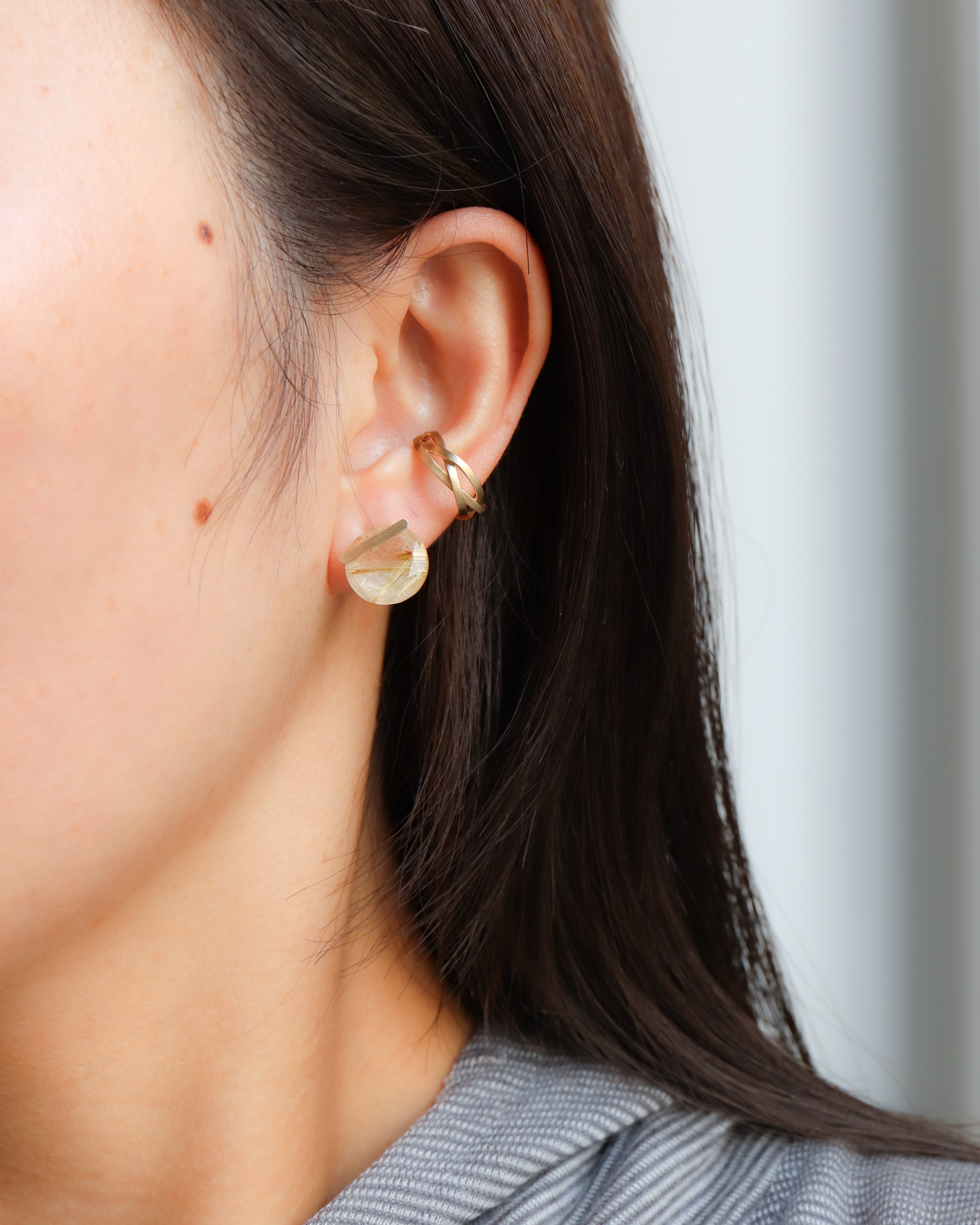 Bar stone Pierced Earring - Golden Rutilated Quartz -
