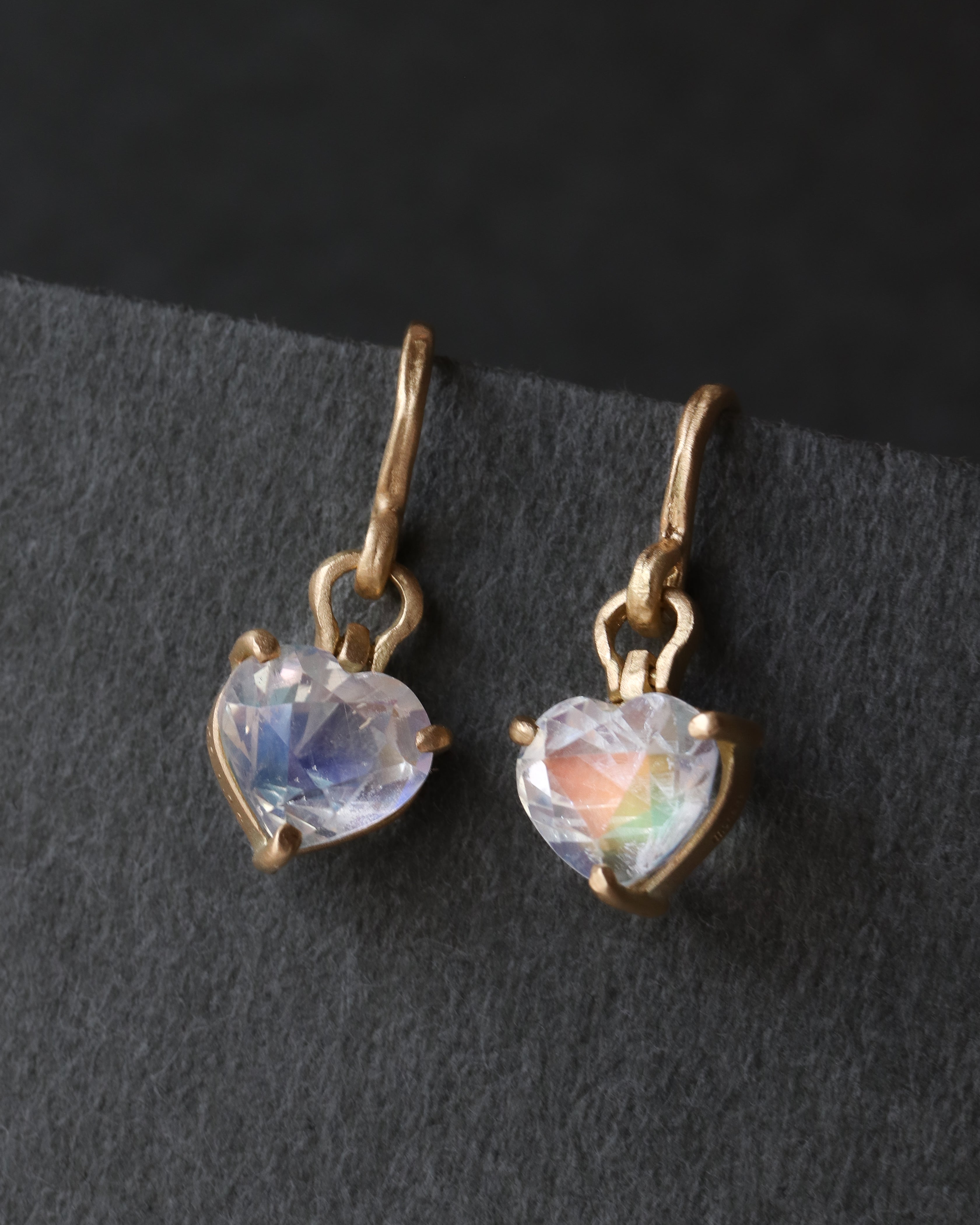 Horse Shoe Prong Pierced Earring - Rainbow Moon Stone -