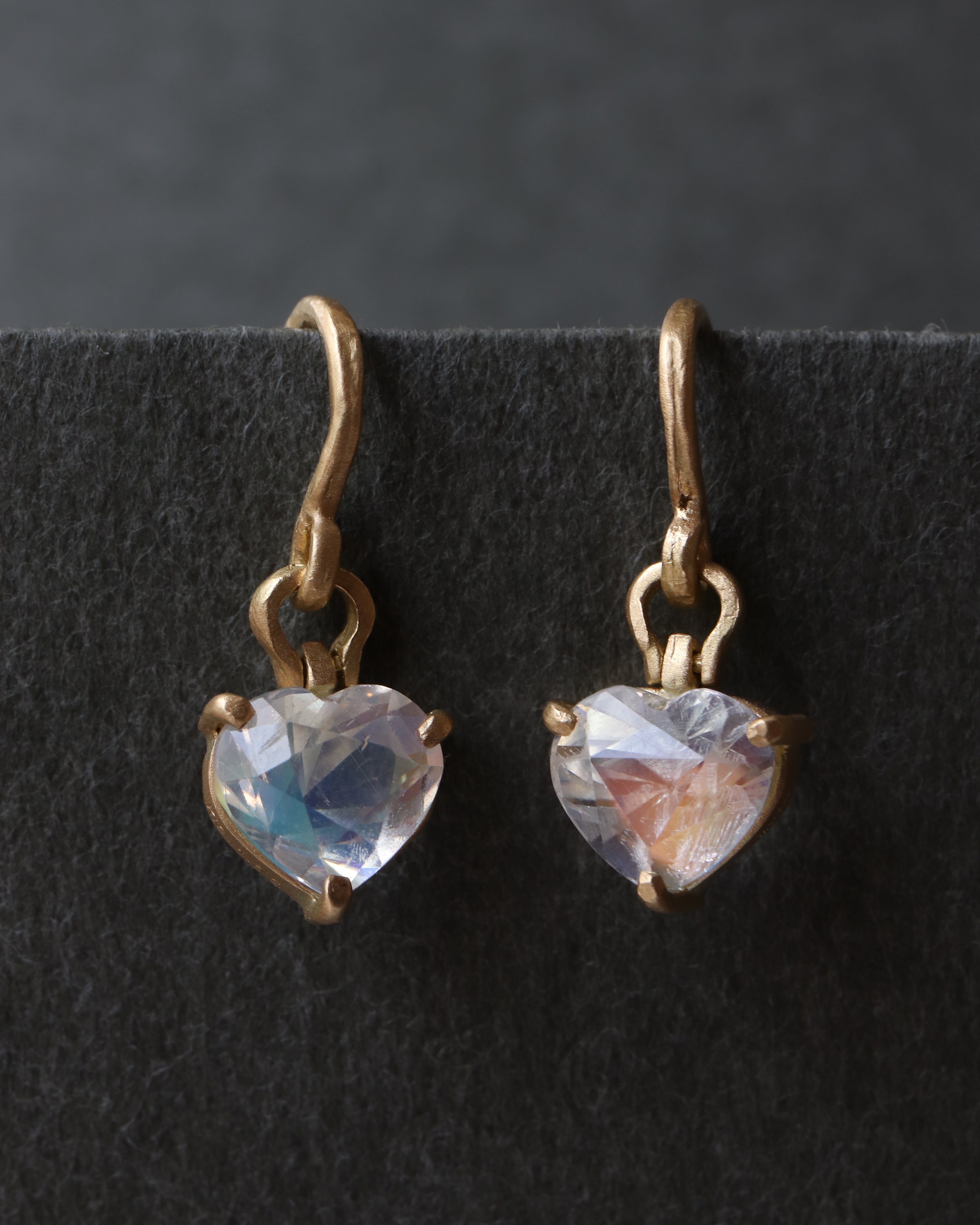 Horse Shoe Prong Pierced Earring - Rainbow Moon Stone -