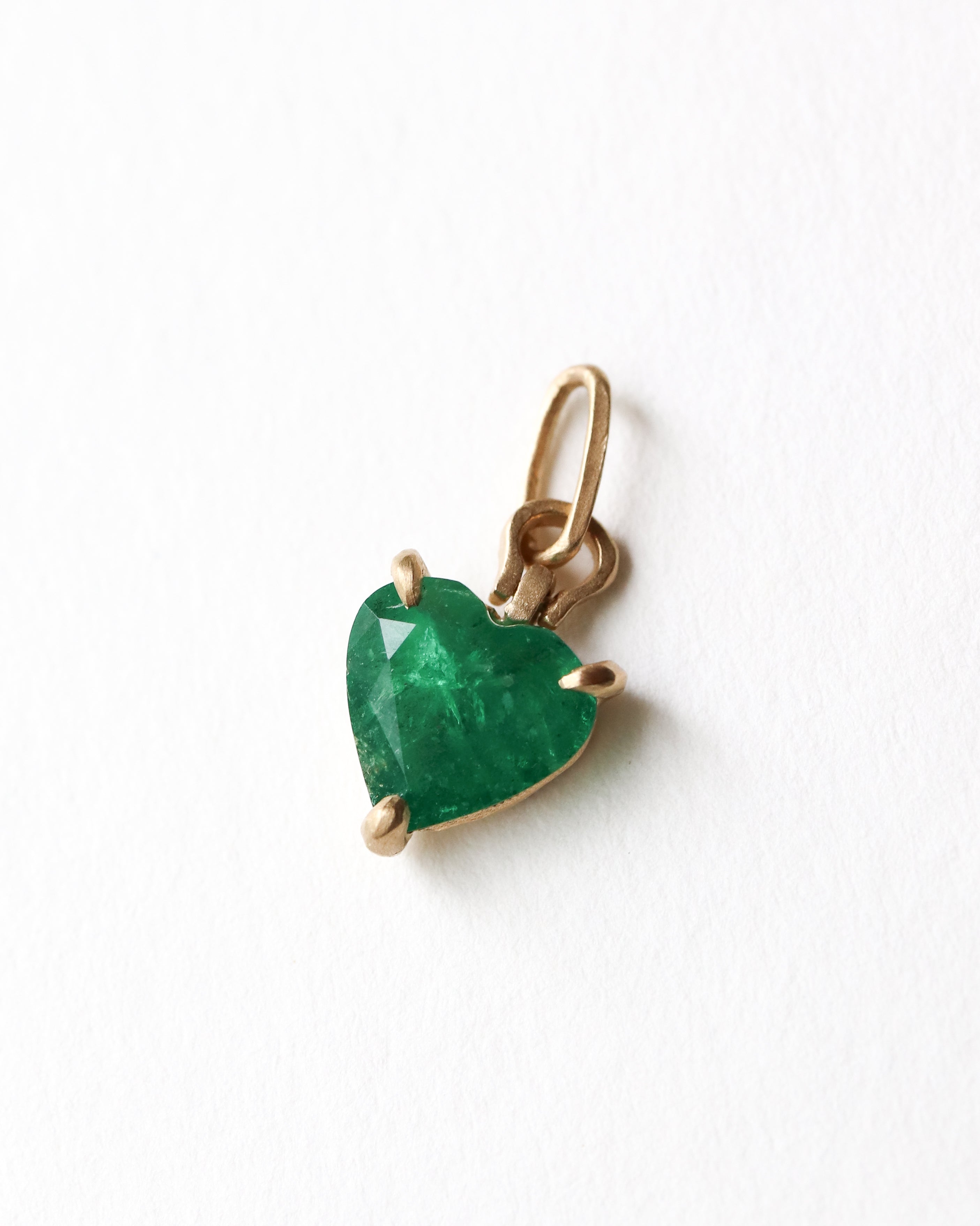 Horse Shoe Prong Necklace - Emerald -