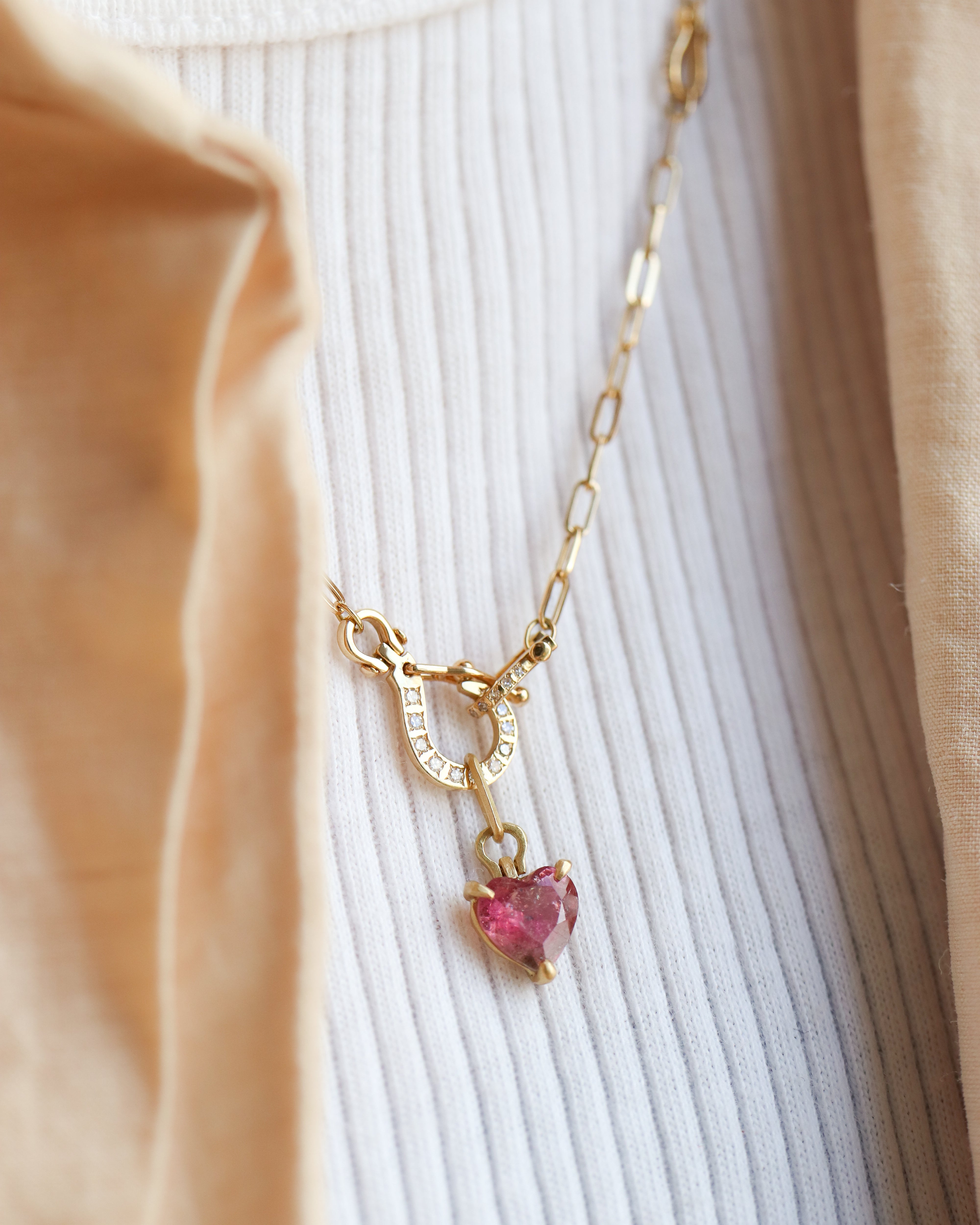 Horse Shoe Prong Necklace - Tourmaline -