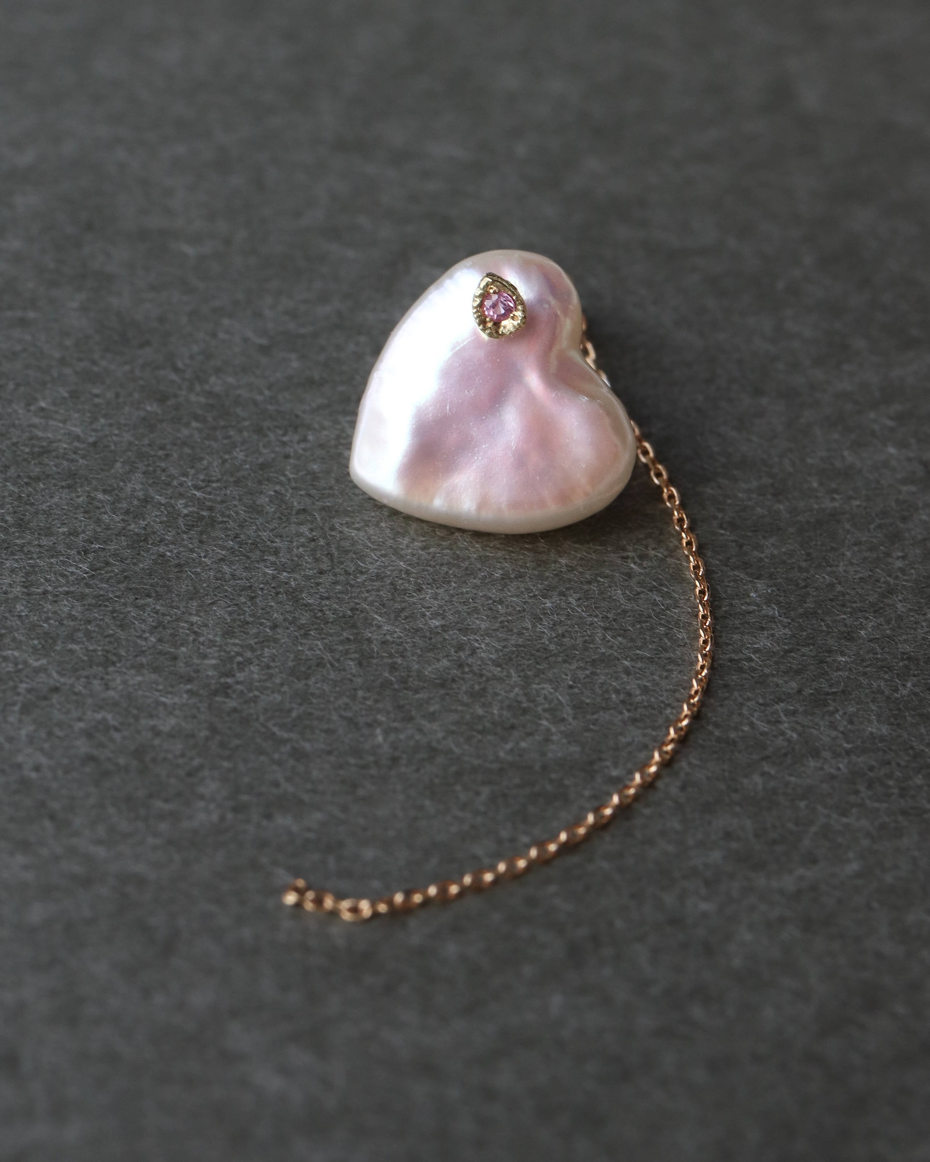 Flat Pierced Earring - Pearl -