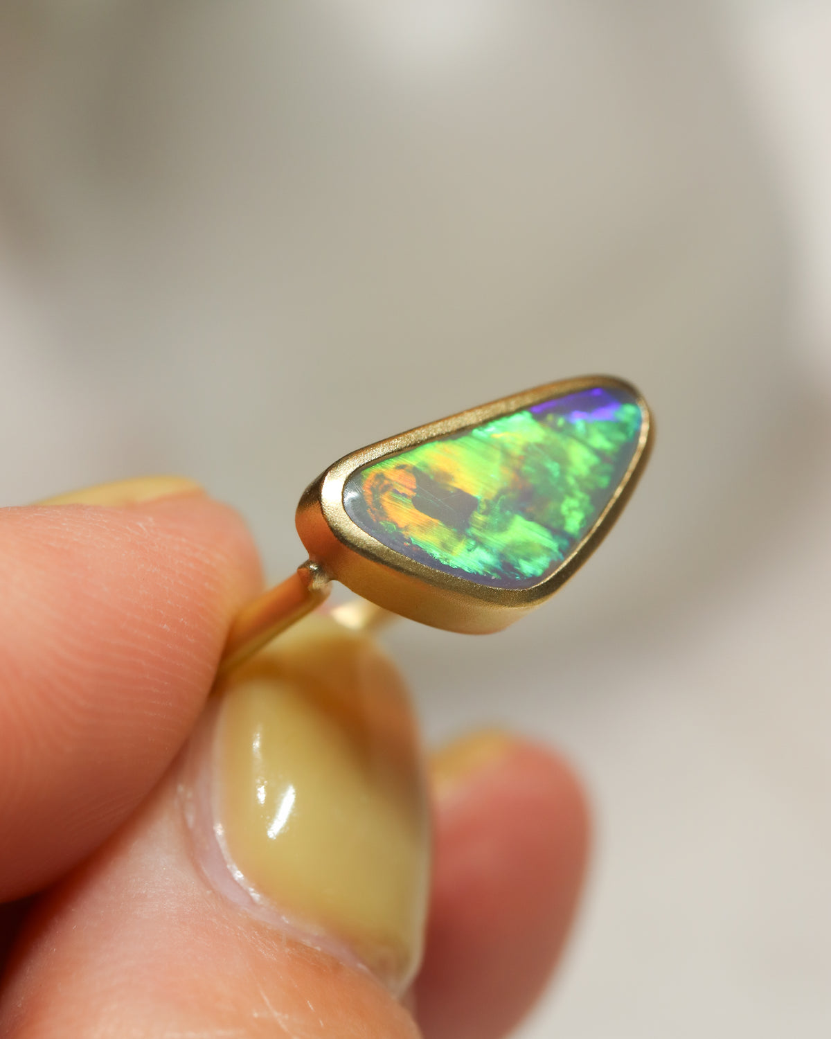 Collet Ring - Crystal Black Opal -
