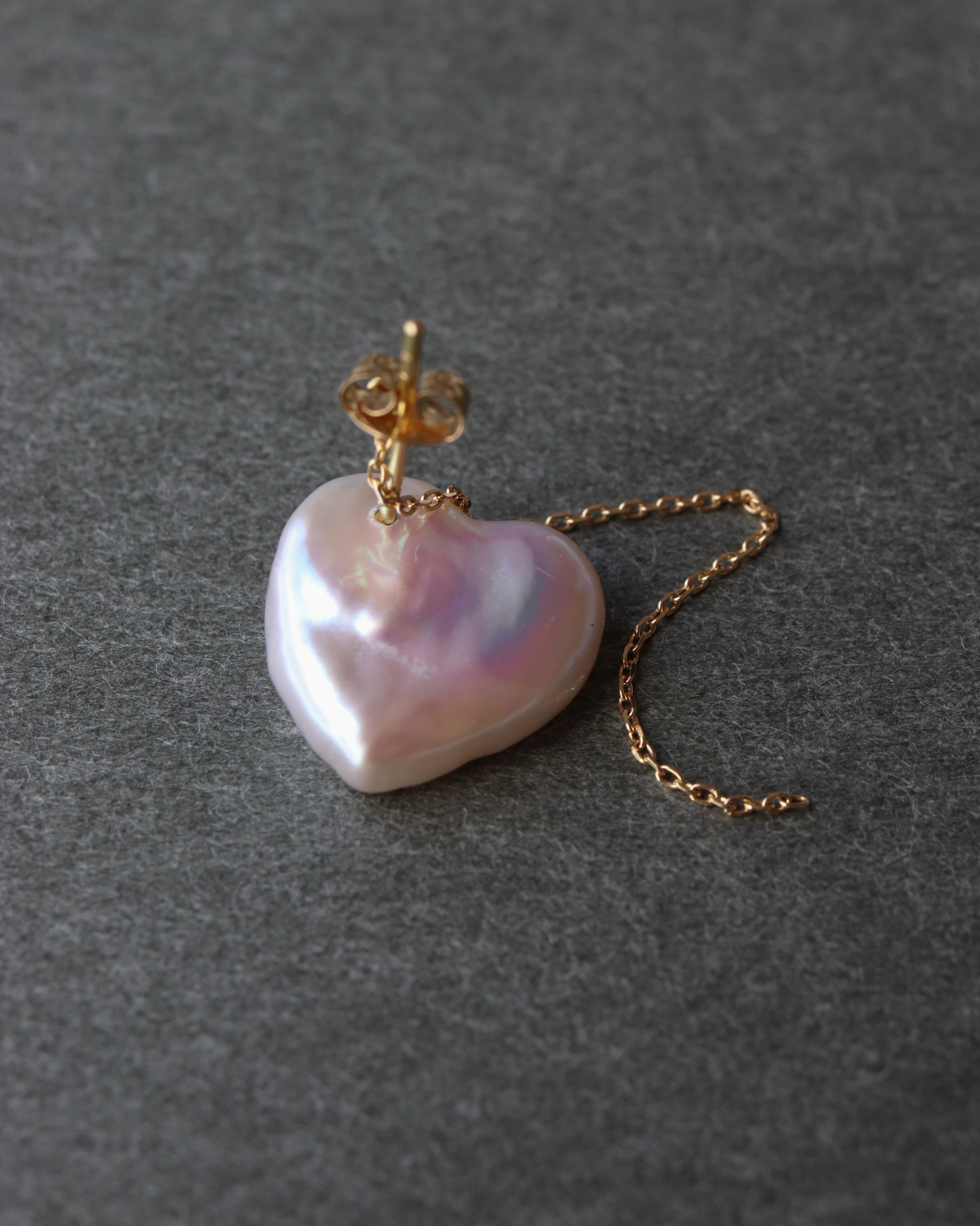 Flat Pierced Earring - Pearl -