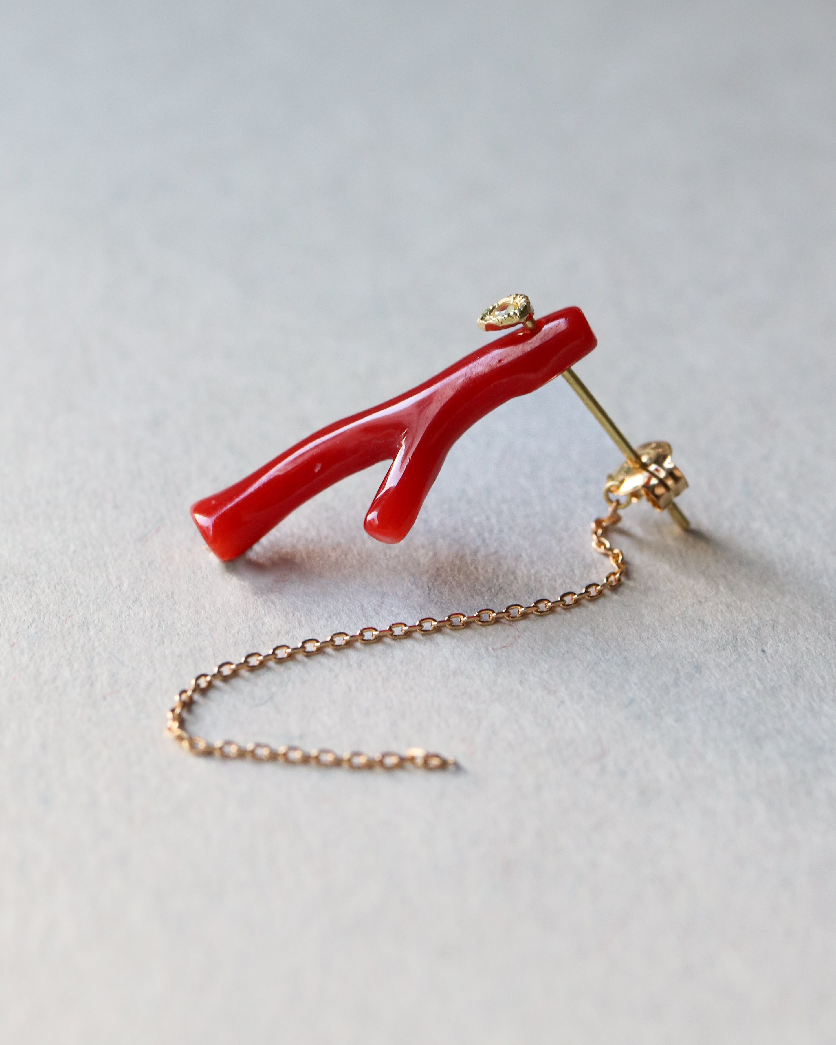 Flat Pierced Earring - Coral -