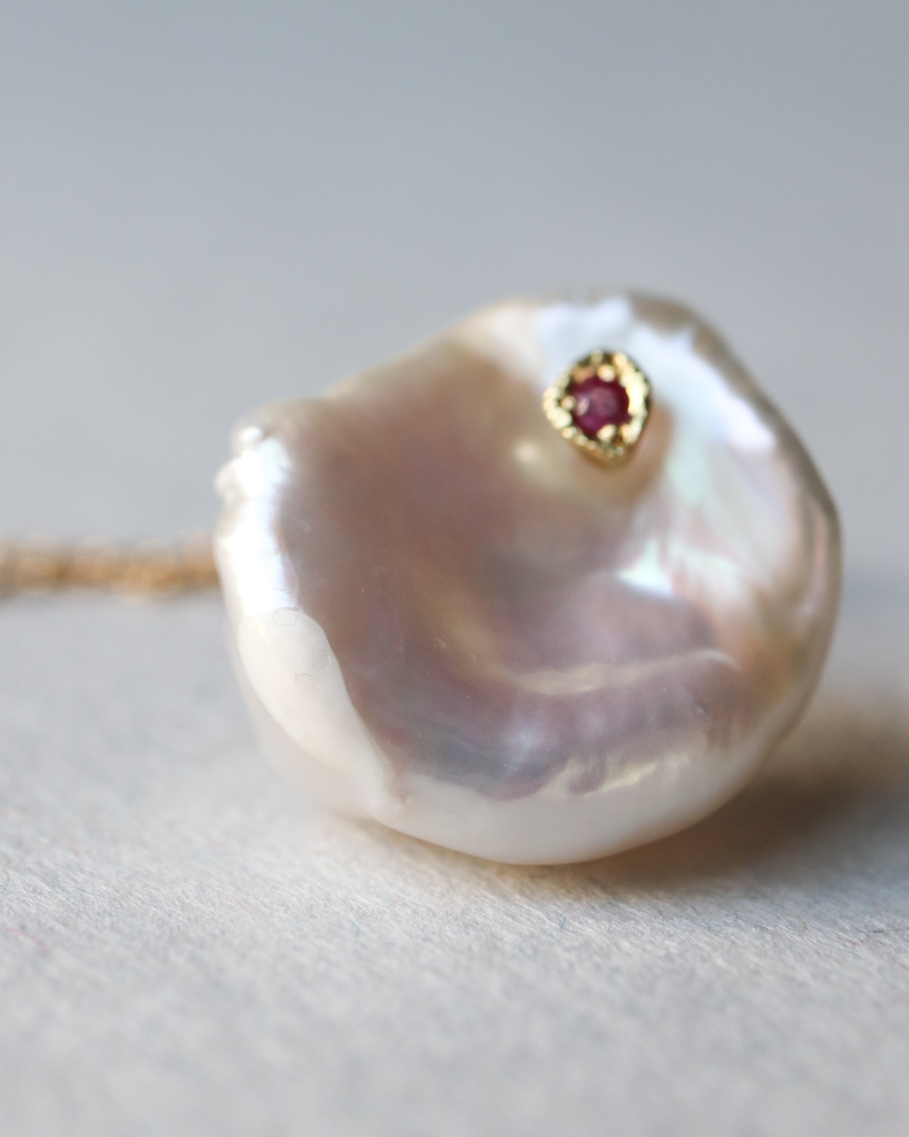 Flat Pierced Earring - Keshi Pearl -
