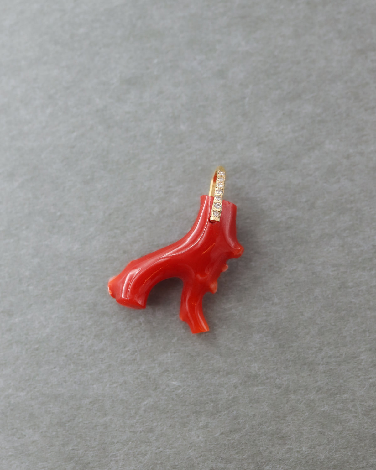 Hibiki Stone Necklace - Coral -