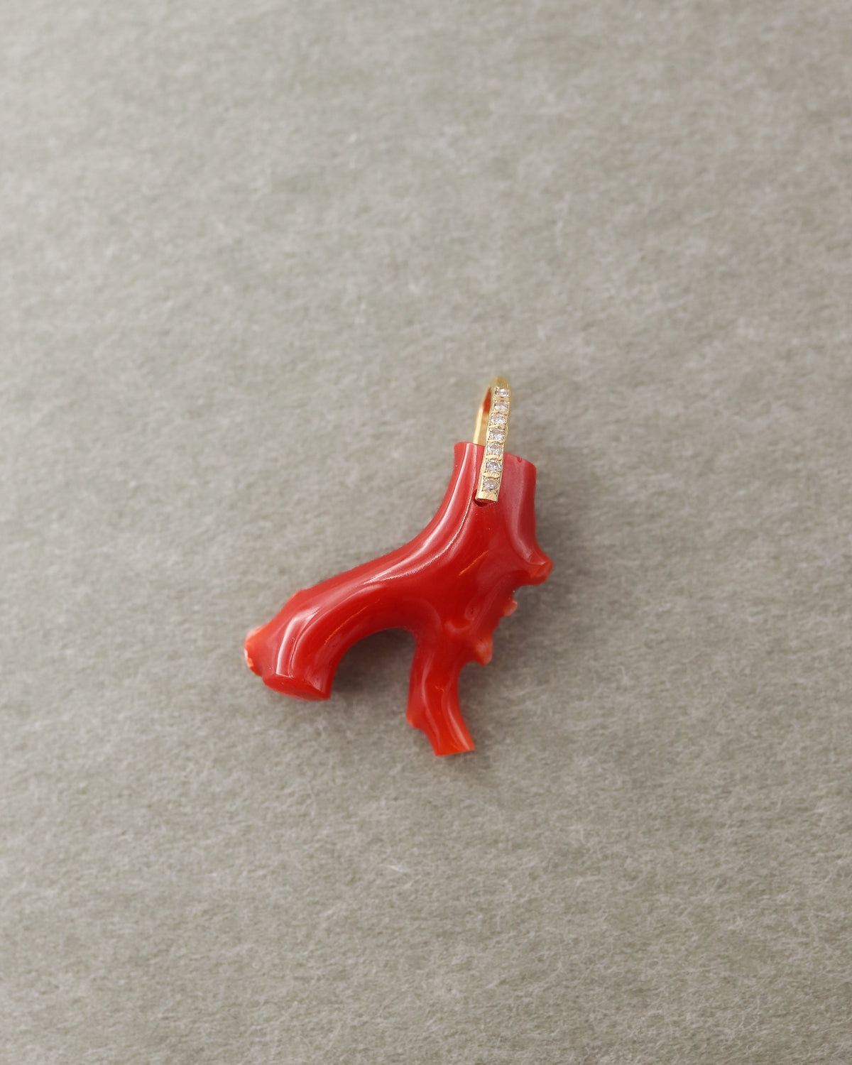 Hibiki Stone Necklace - Coral -