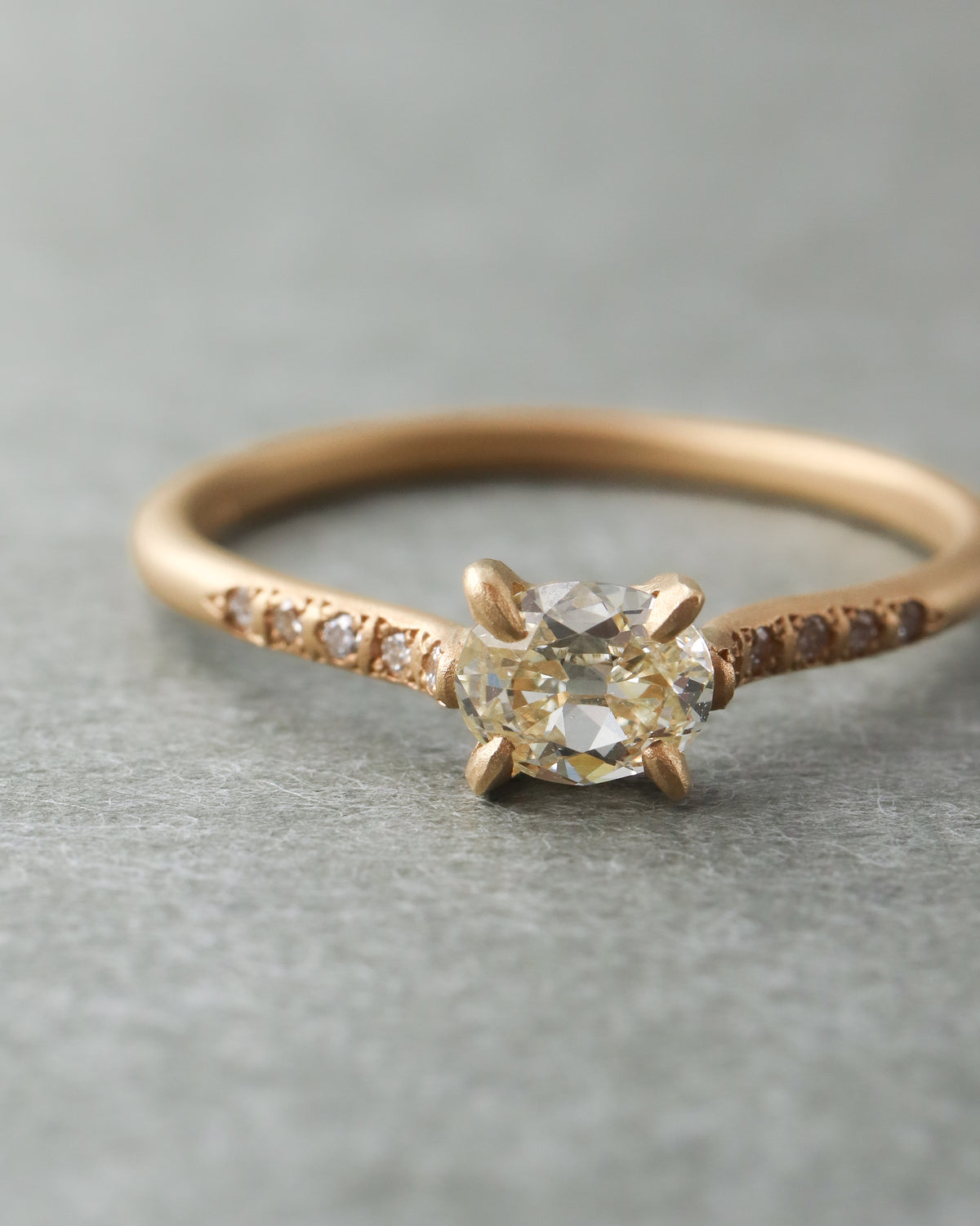 Prong Ring - Diamond -