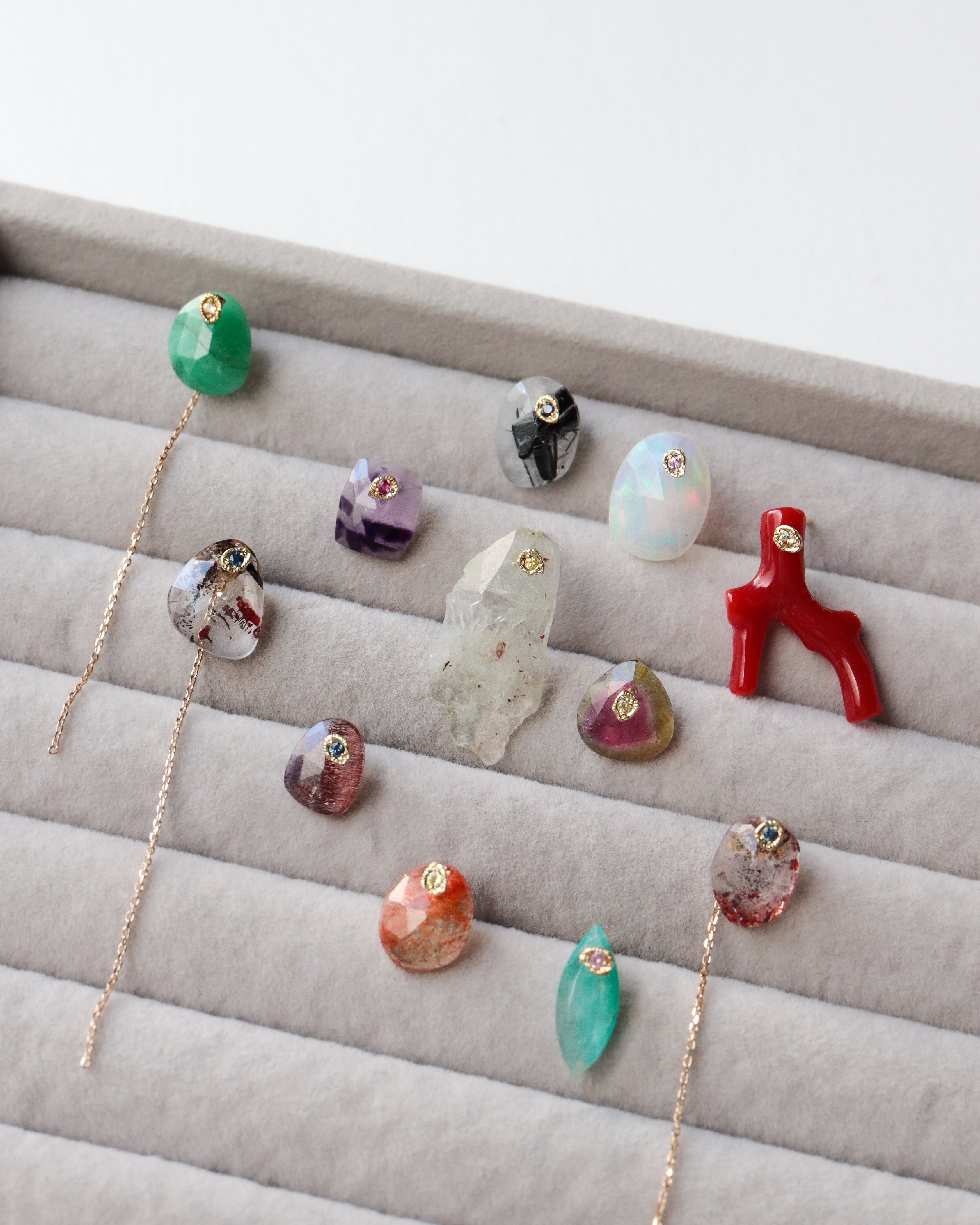 Flat Pierced Earring - Ruby -