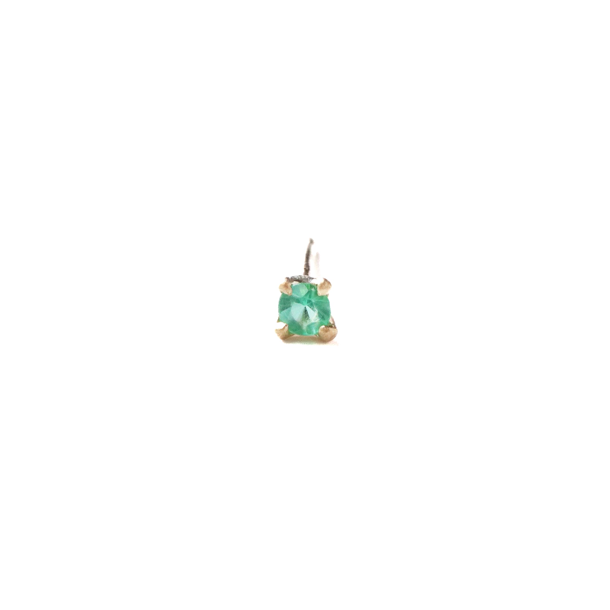 Prong Pierced Earring - Emerald - – MONAKA jewellery