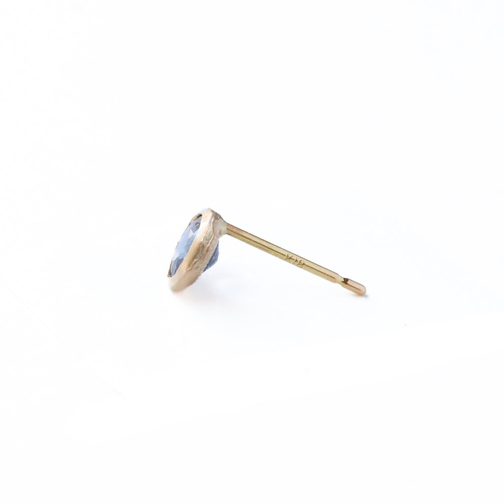 Rough collet Pierced Earring - Tanzanite -