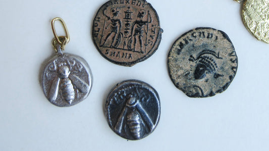 【staff blog】ミツバチに誘われて。古代のロマンを感じる/ MONAKA osaka