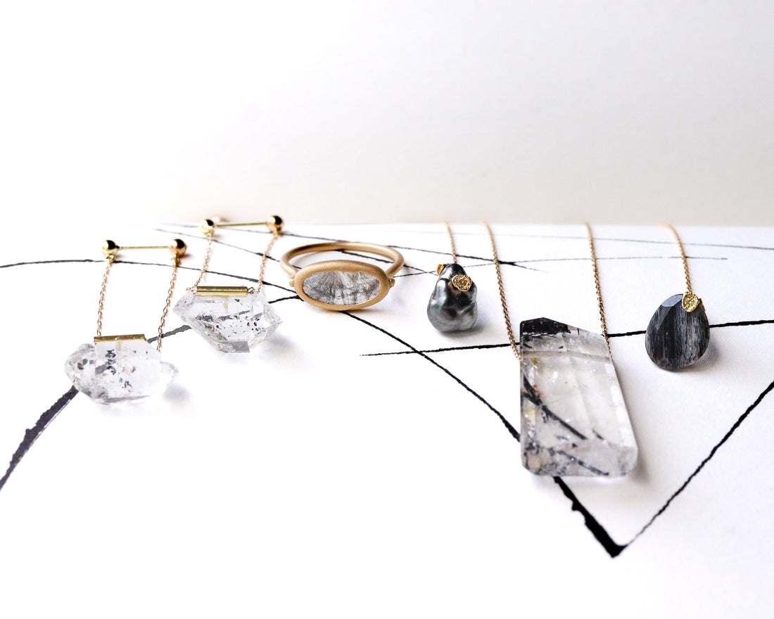 Vol.7 スパイスを効かせるモノトーンジュエリー