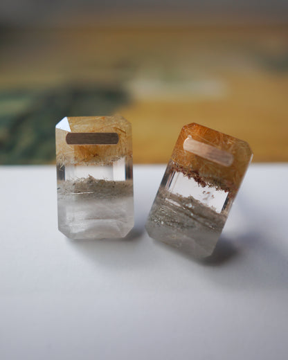 Bar stone Pierced Earring - Quartz -