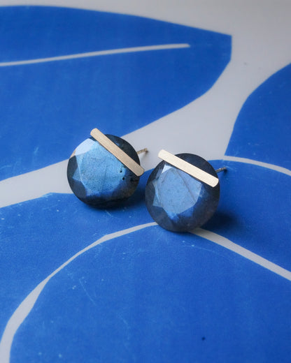 Bar stone Pierced Earring - Labradorite -