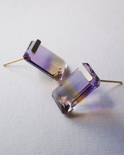 Bar stone Pierced Earring - Ametrine -