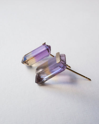 Bar stone Pierced Earring - Ametrine -