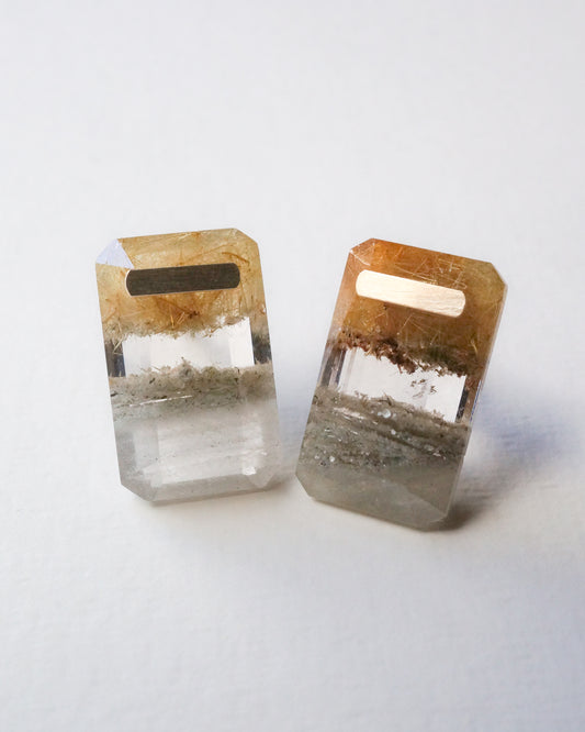 Bar stone Pierced Earring - Quartz -