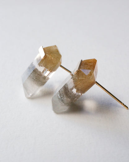 Bar stone Pierced Earring - Quartz -