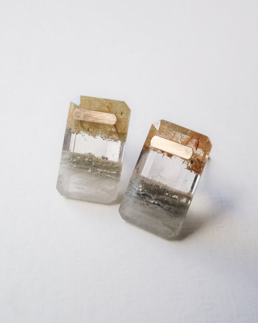 Bar stone Pierced Earring - Quartz -