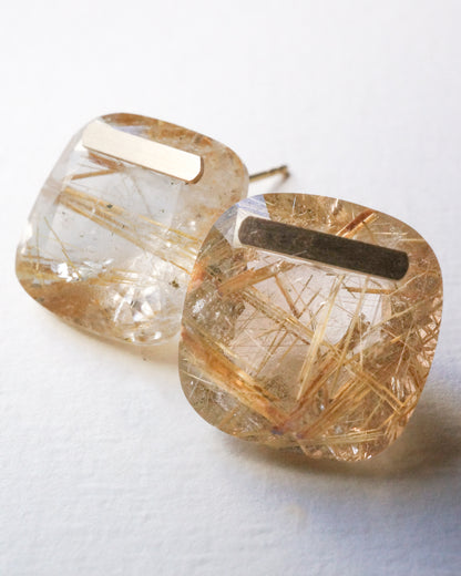 Bar stone Pierced Earring - Golden Rutilated Quartz -