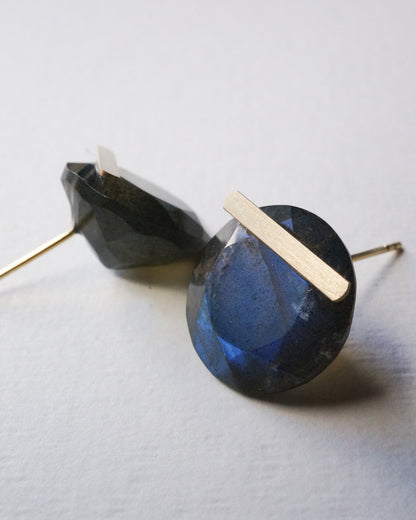 Bar stone Pierced Earring - Labradorite -