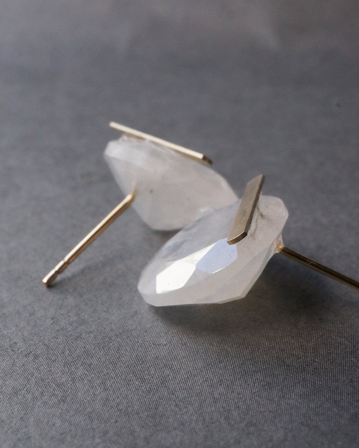 Bar stone Pierced Earring - Rainbow Moon Stone -