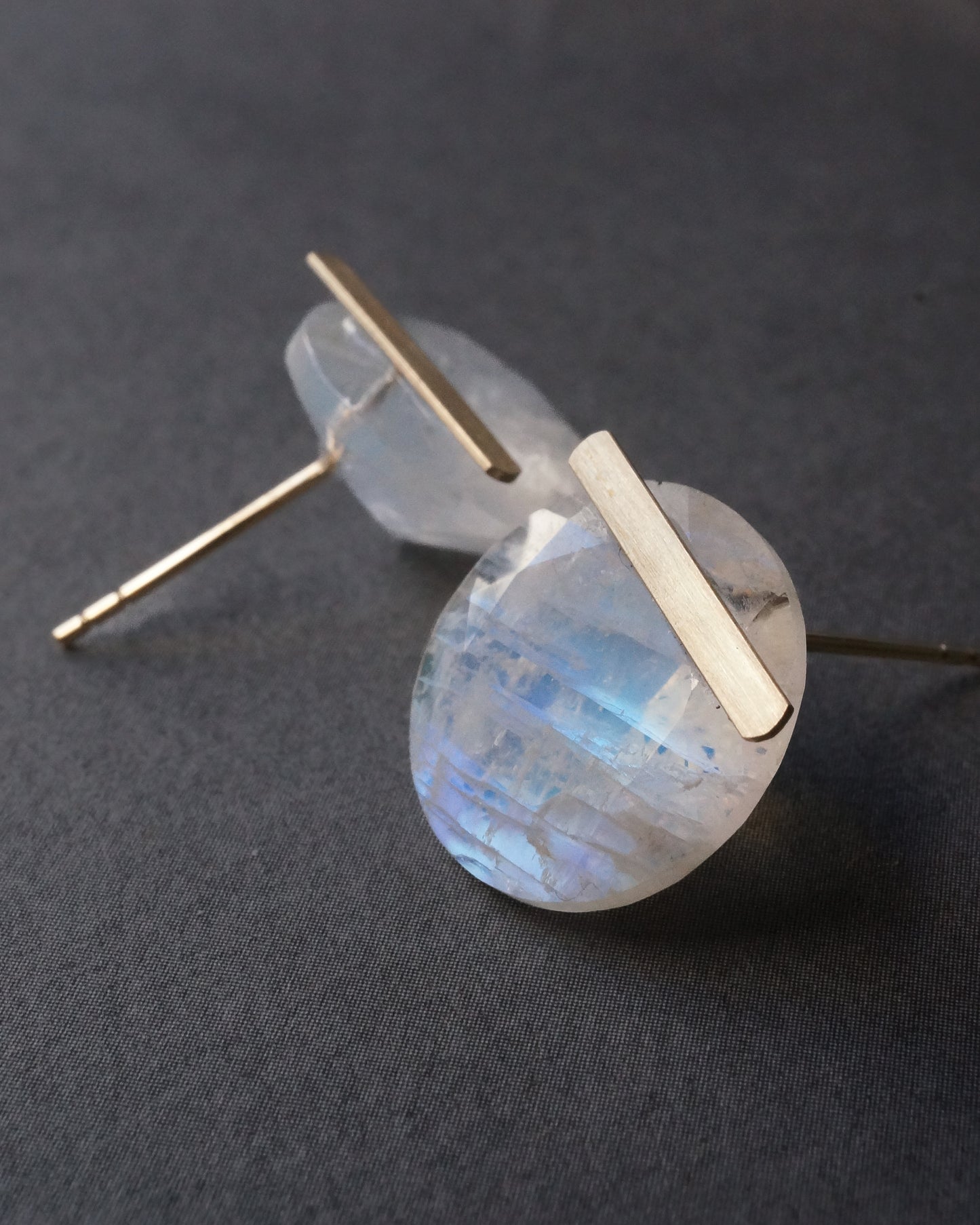 Bar stone Pierced Earring - Rainbow Moon Stone -