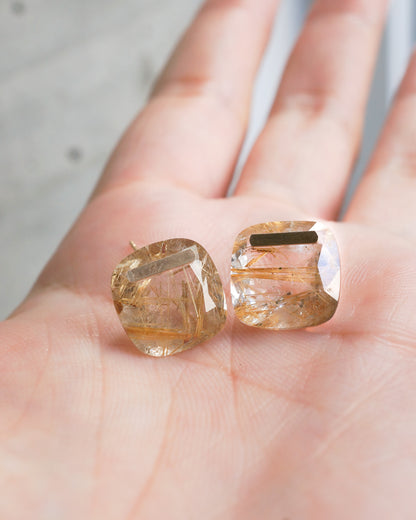 Bar stone Pierced Earring - Golden Rutilated Quartz -