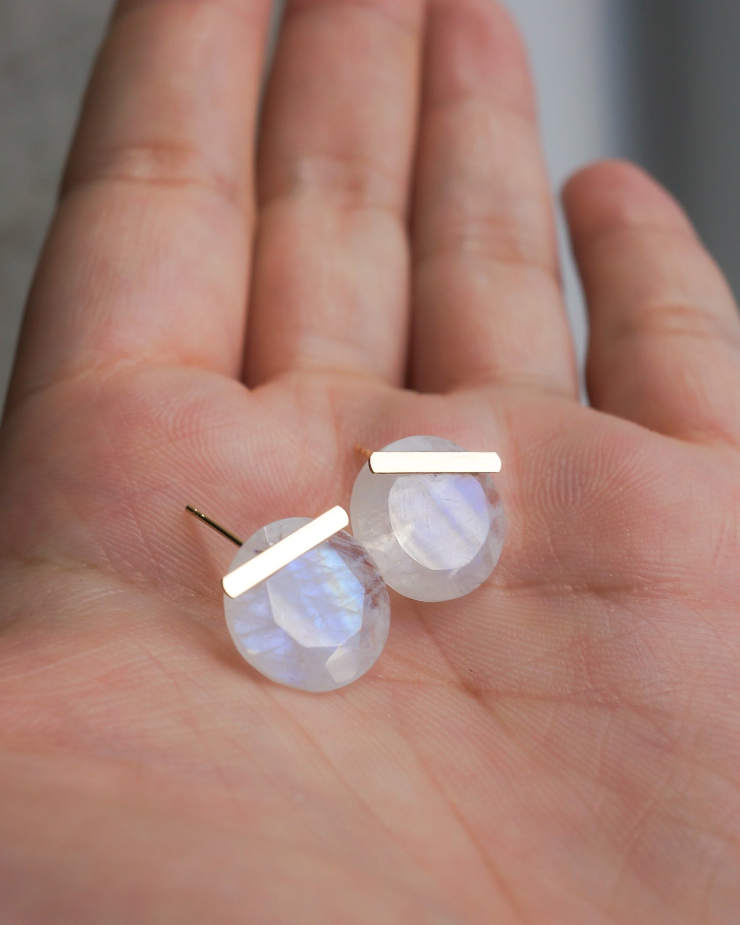 Bar stone Pierced Earring - Rainbow Moon Stone -