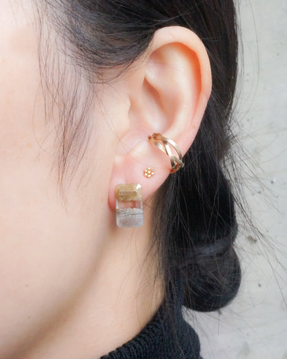 Bar stone Pierced Earring - Quartz -
