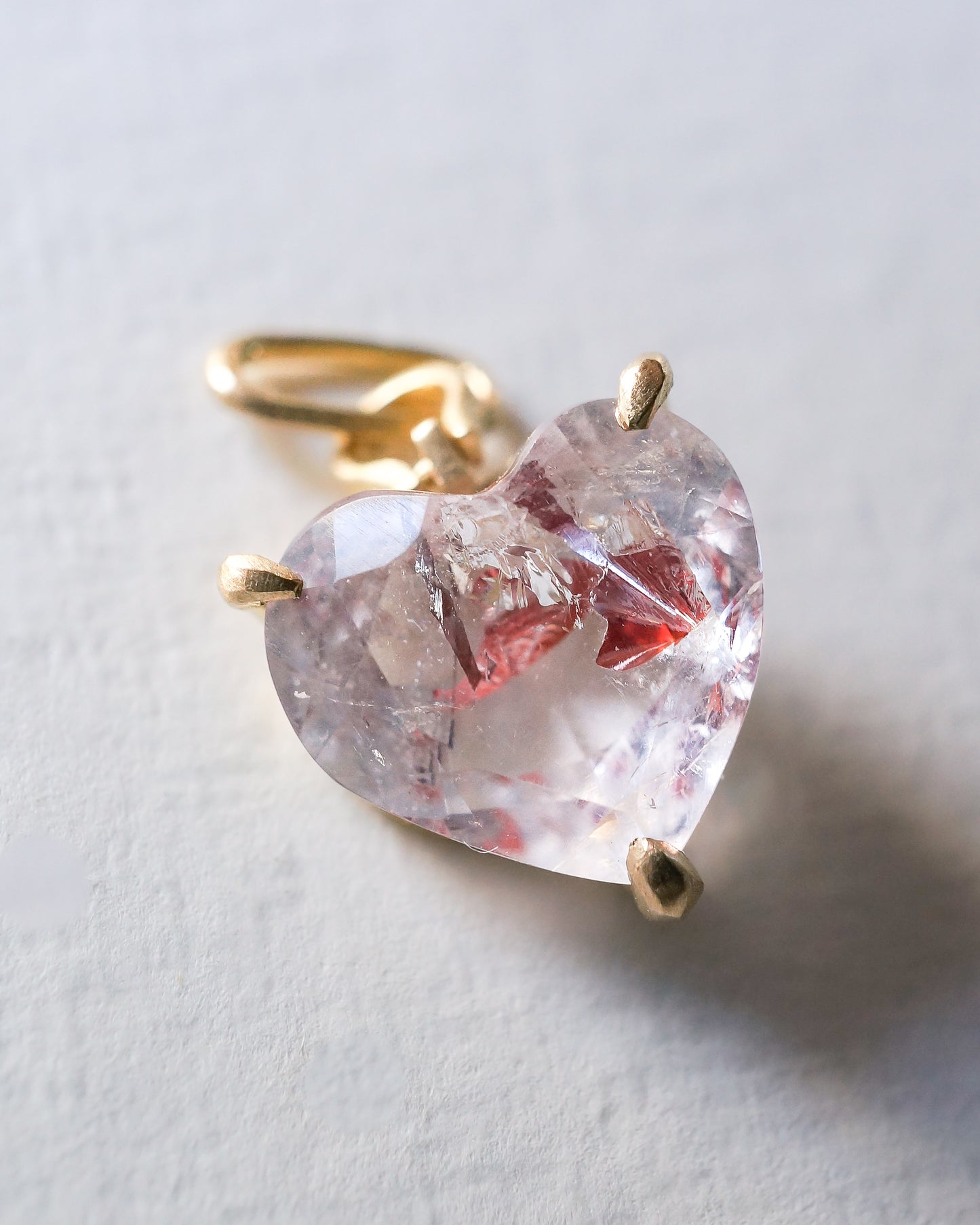 HorseShoe prong Necklace  - Strawberry Quartz -