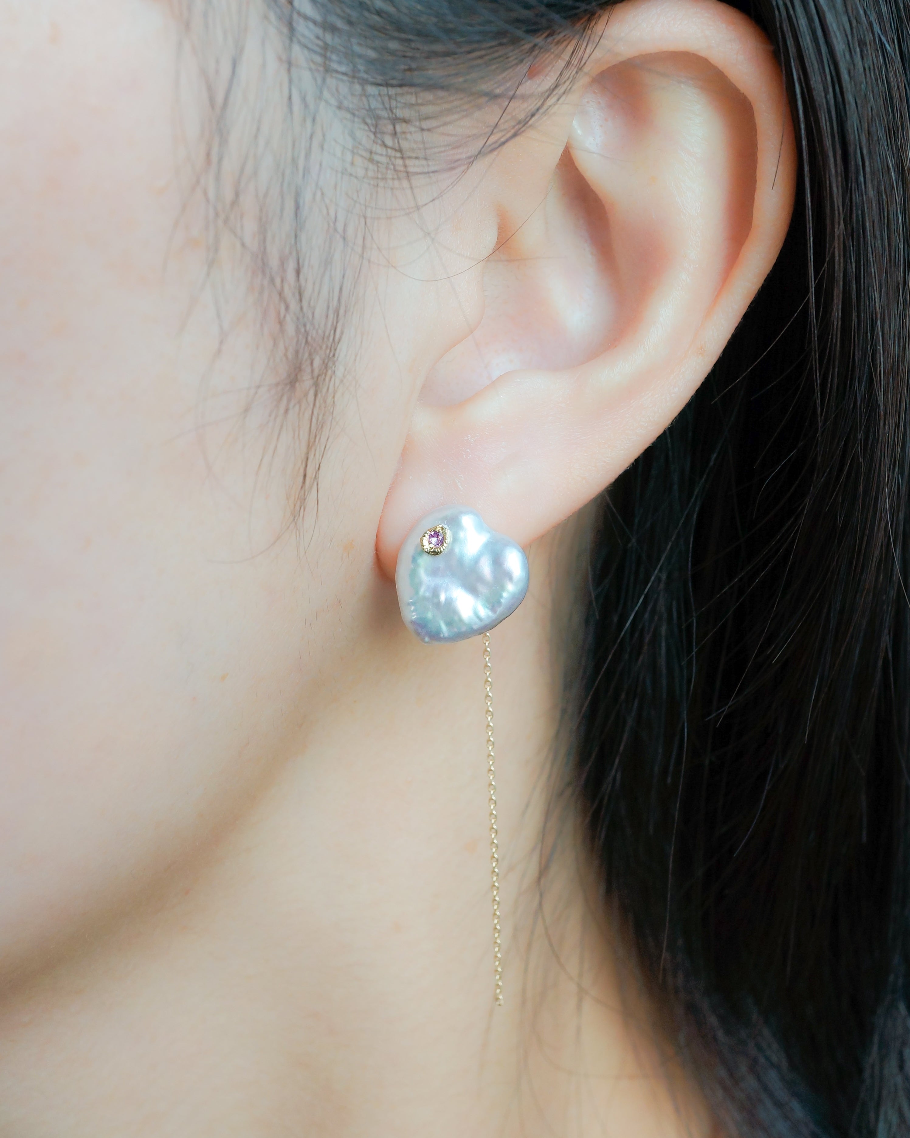 Flat Pierced Earring - Pearl -