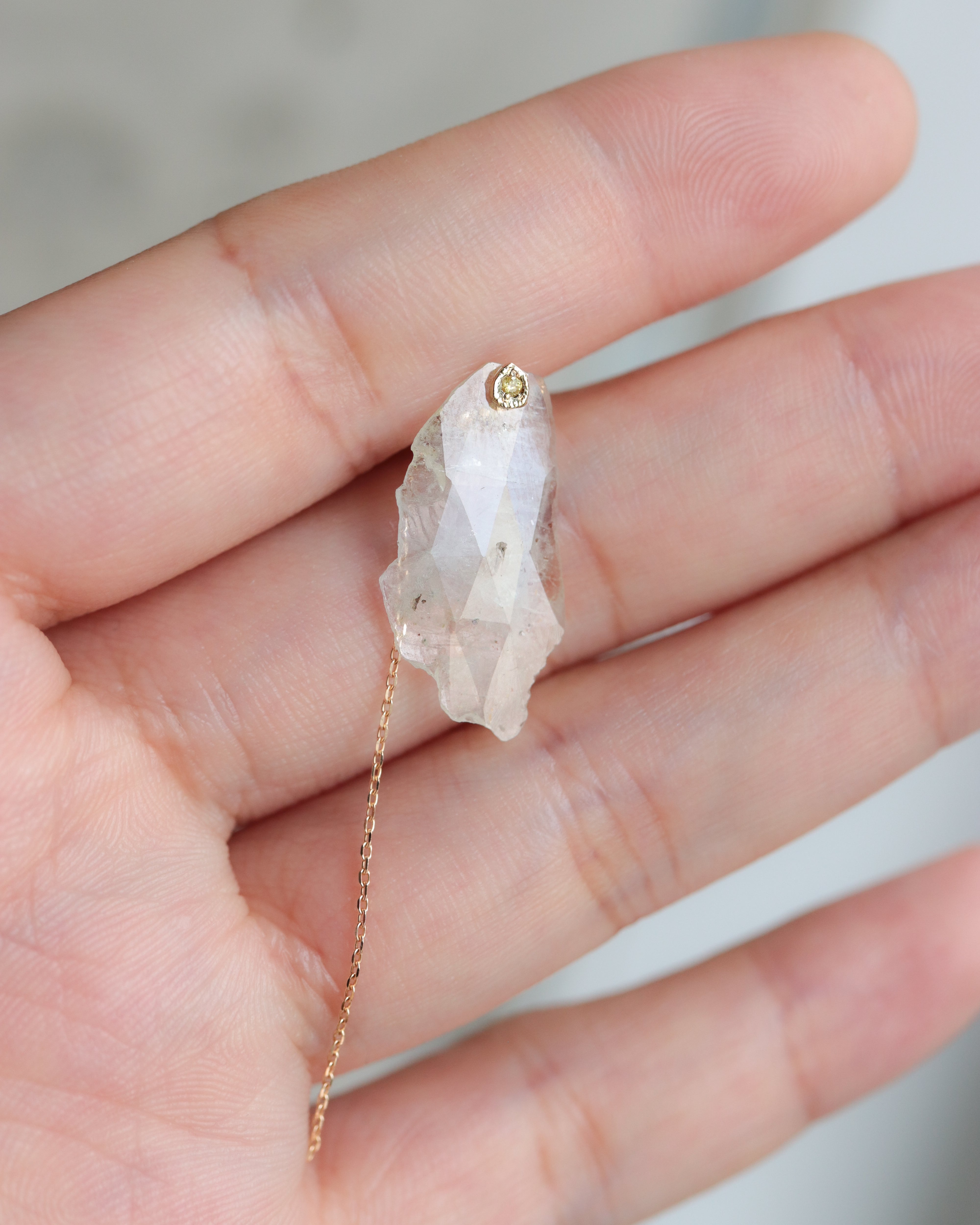 Flat Pierced Earring - Sapphire -