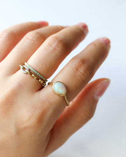 Collet Ring - Opal -