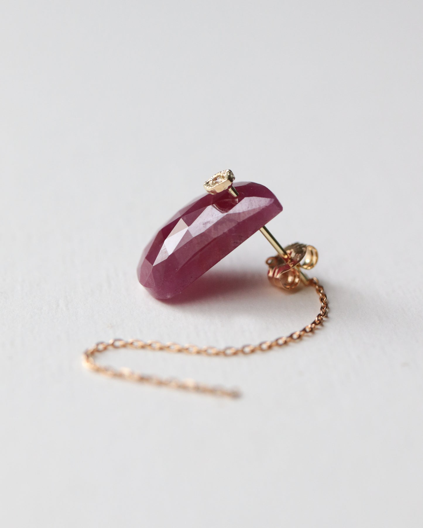 Flat Pierced Earring - Ruby -