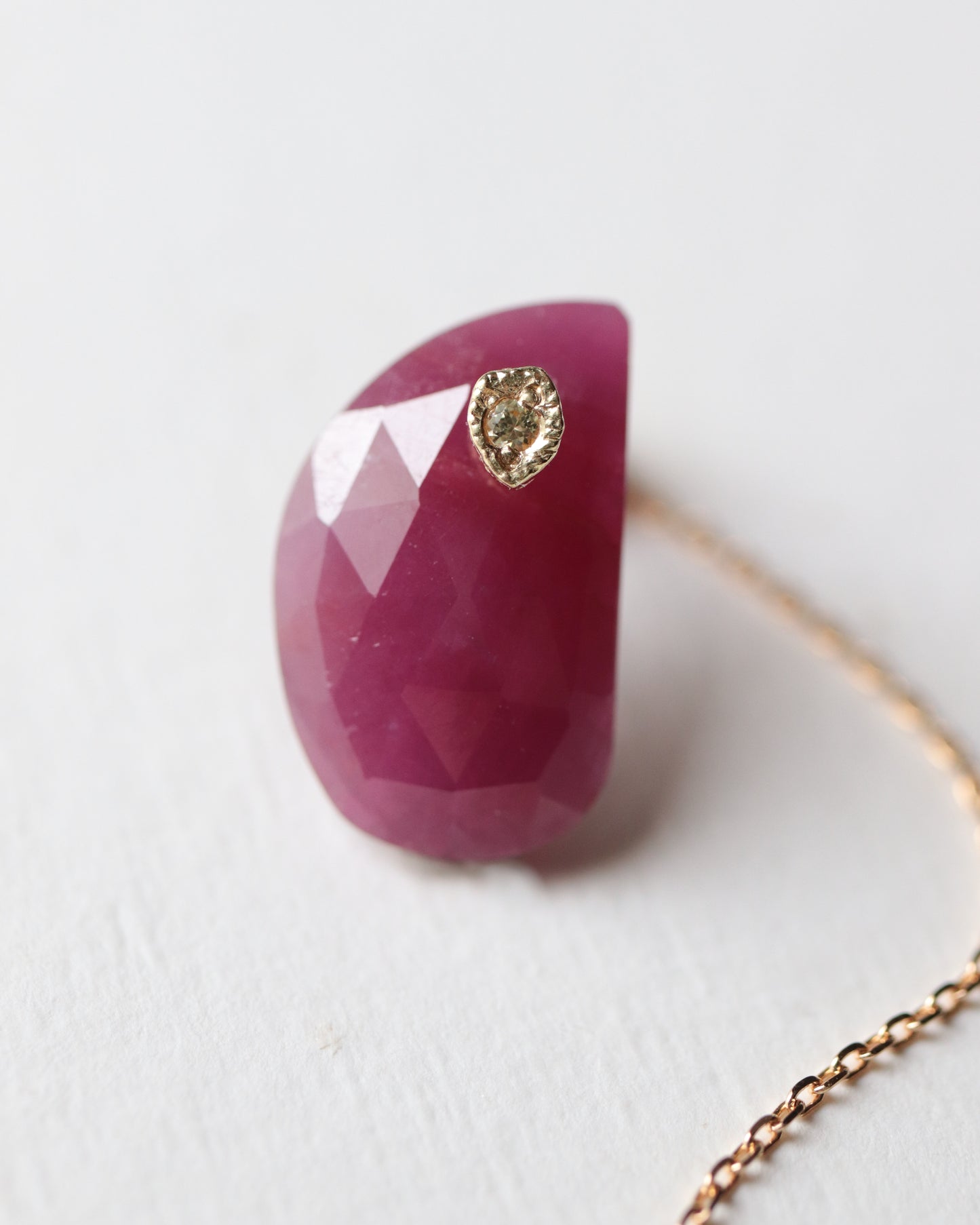 Flat Pierced Earring - Ruby -