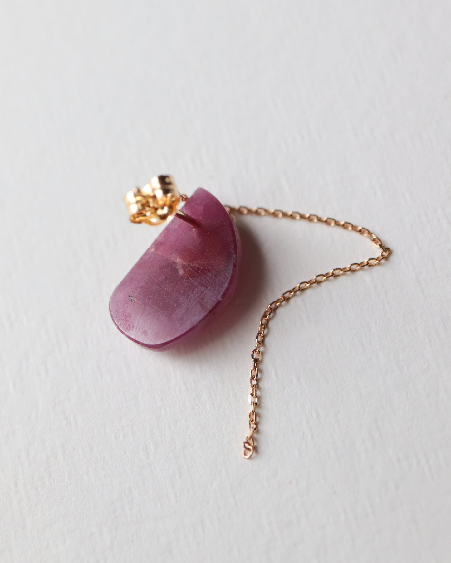 Flat Pierced Earring - Ruby -