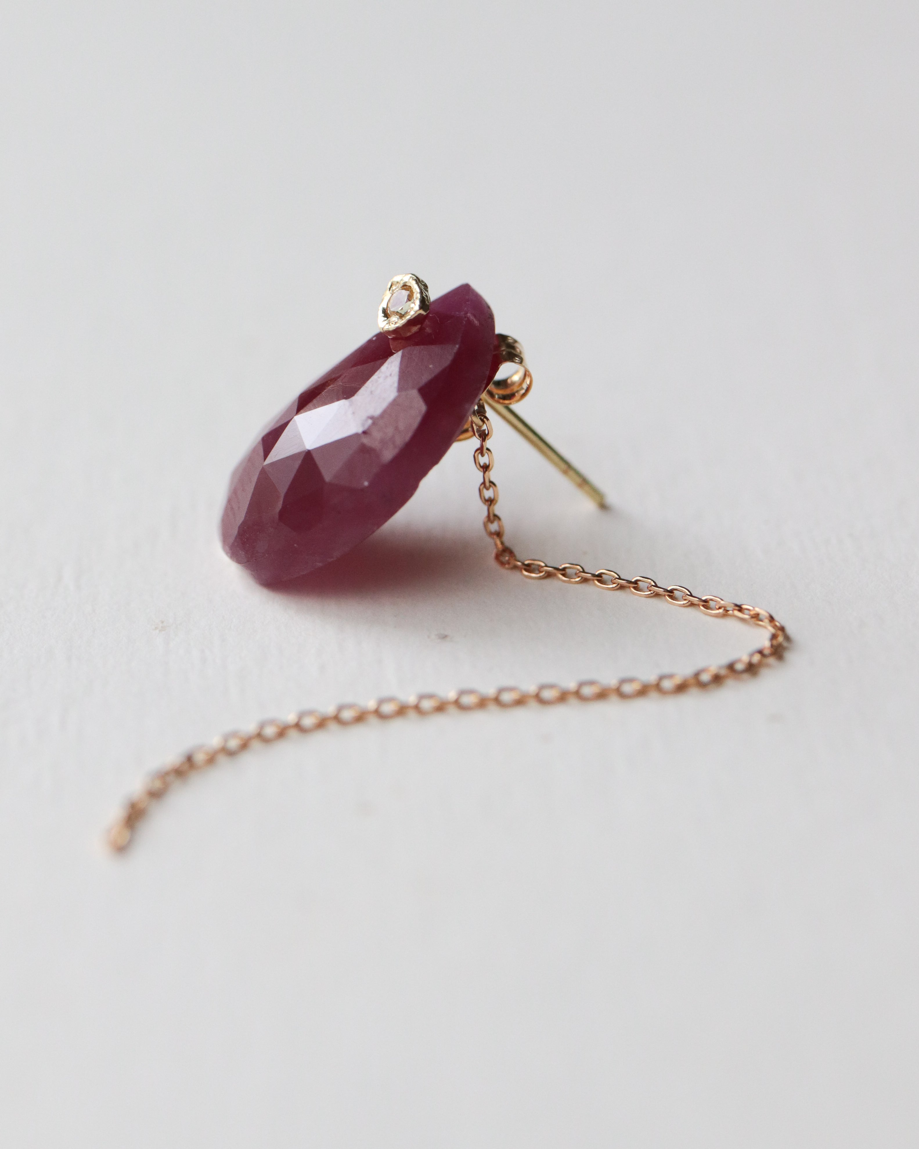 Flat Pierced Earring - Ruby -