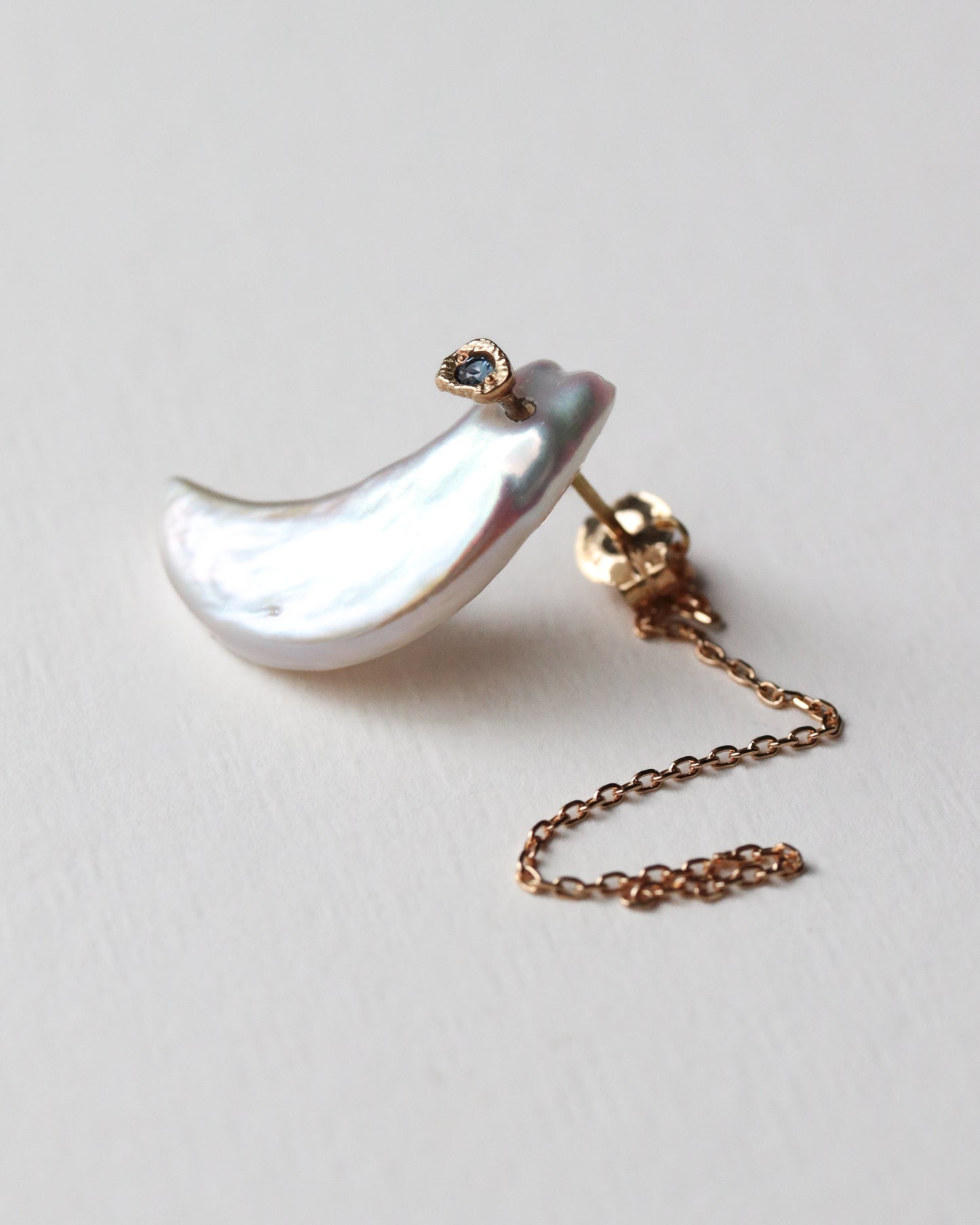 Flat Pierced Earring - keshi Pearl -