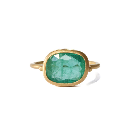 Collet Ring - Emerald -