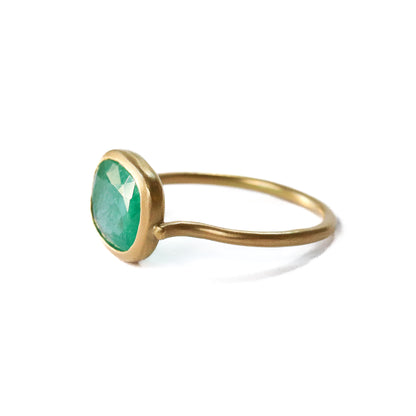 Collet Ring - Emerald -