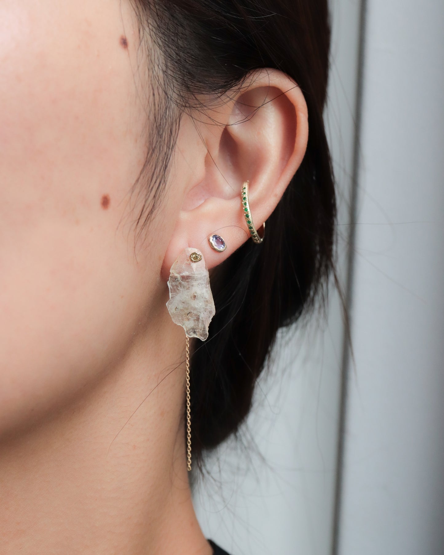 Flat Pierced Earring - Sapphire -