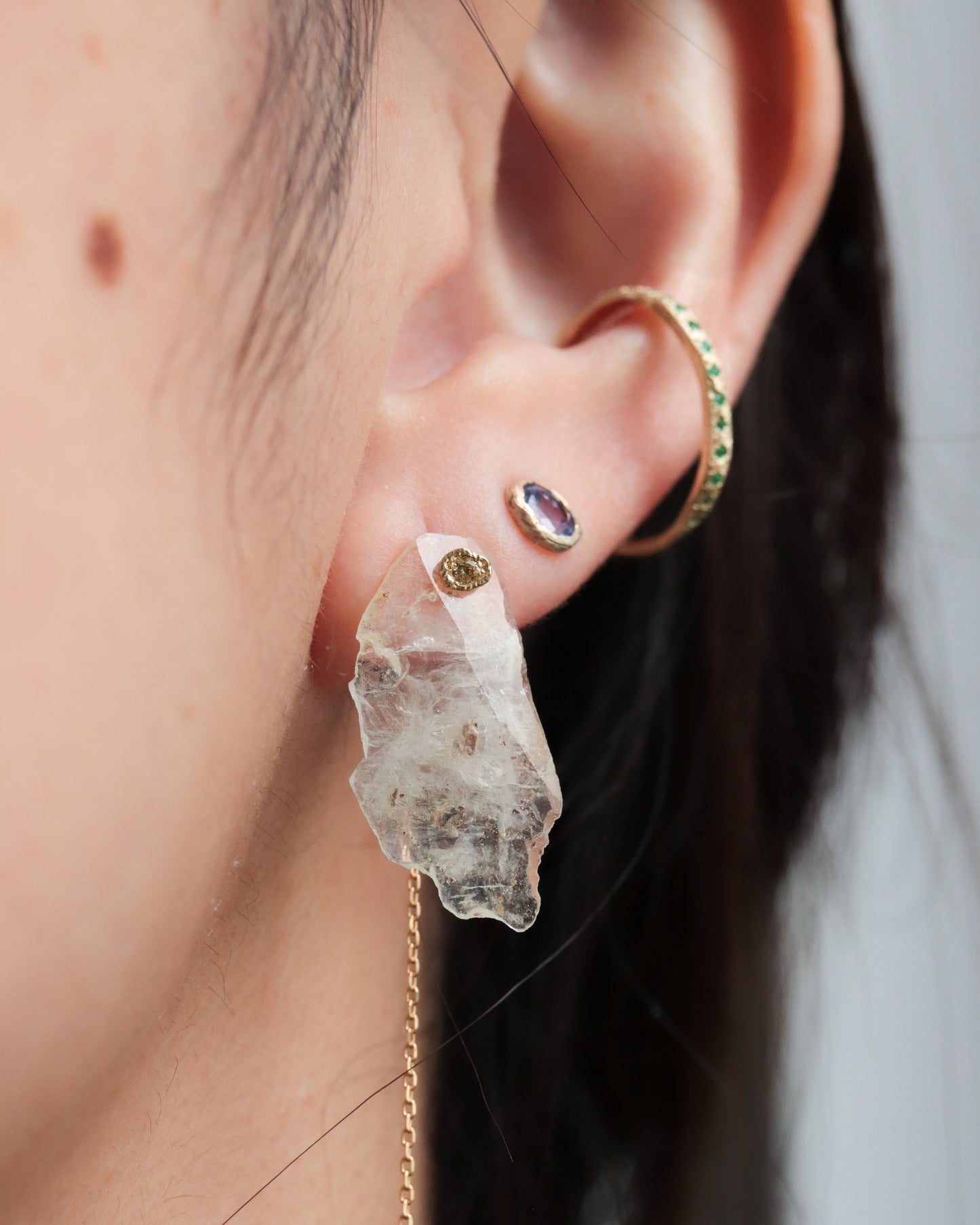 Flat Pierced Earring - Sapphire -